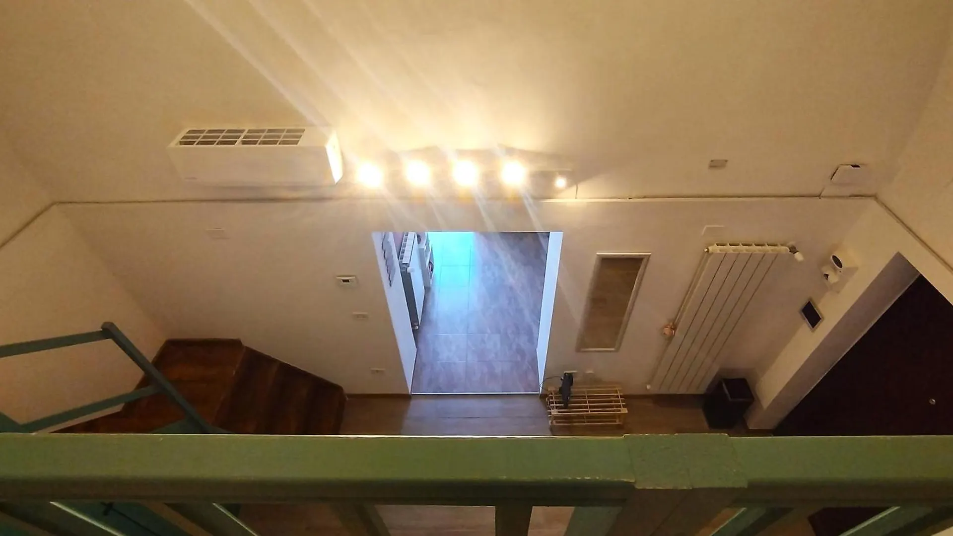 The Wooden Loft - Bari Centro Διαμέρισμα