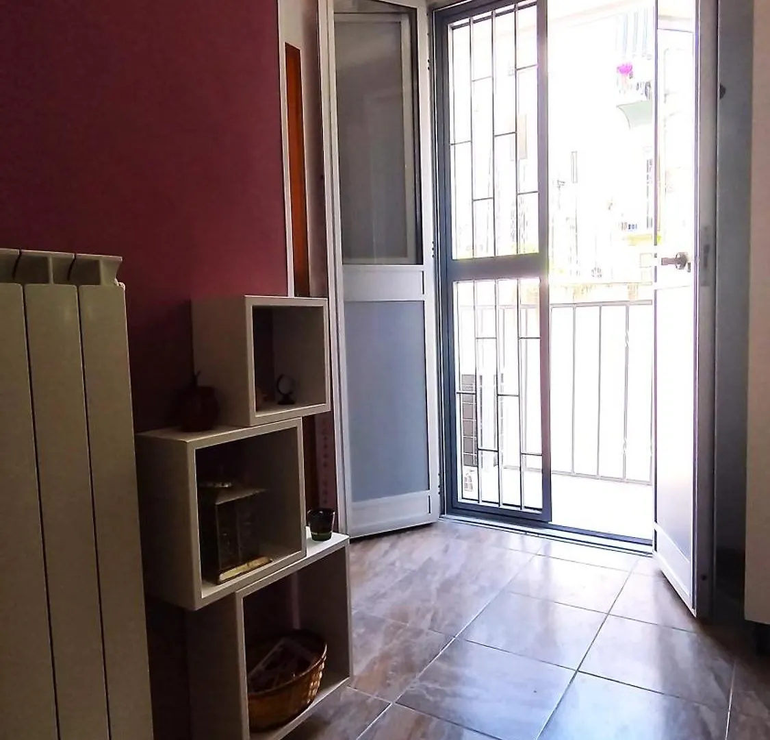 The Wooden Loft - Bari Centro Διαμέρισμα 0*,  Ιταλία