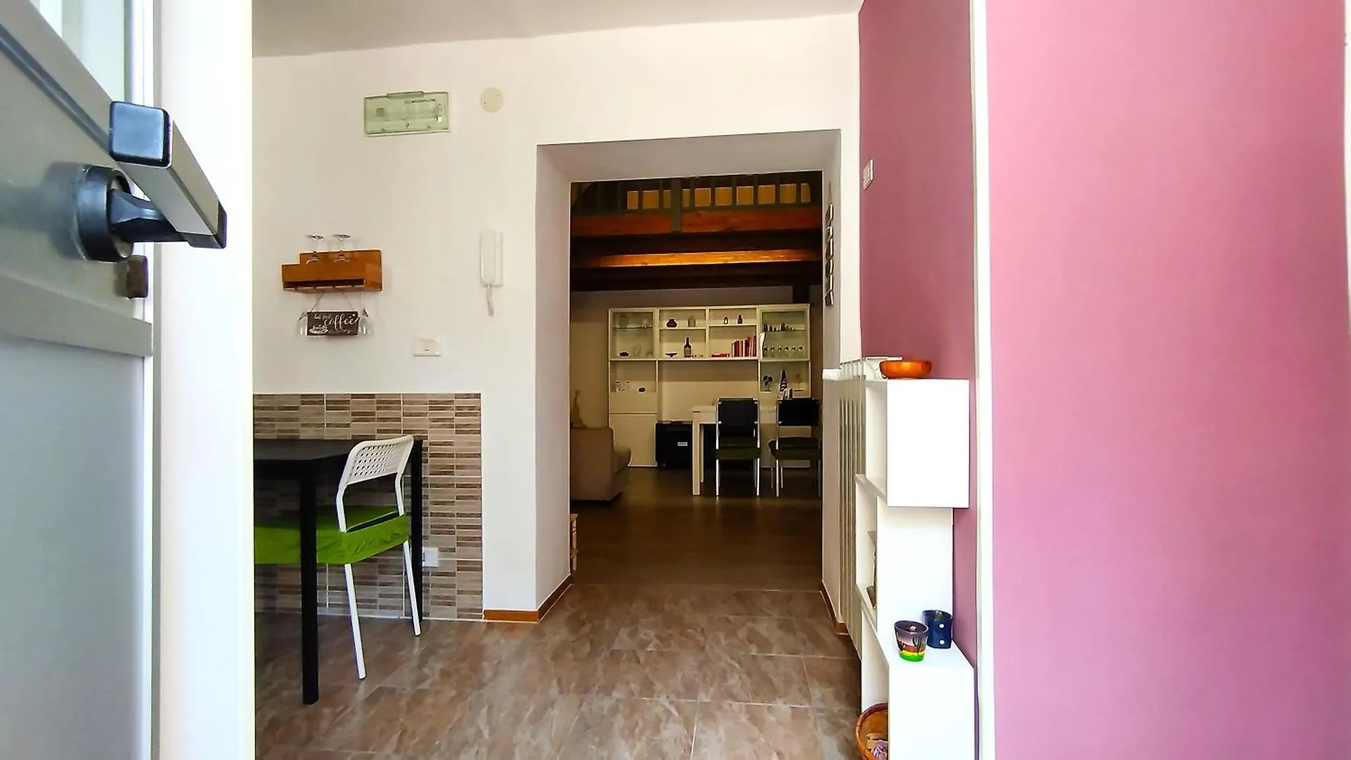 The Wooden Loft - Bari Centro Διαμέρισμα Ιταλία